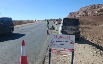 شبوة: صندوق صيانة الطرق يواصل أعمال تركيب وسائل السلامة المرورية