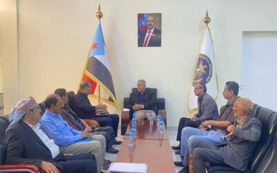 الربيزي يناقش سُبل العمل والتنسيق المشترك بين فريق الحوار ولجنة شؤون الثأر والنزاعات القبلية