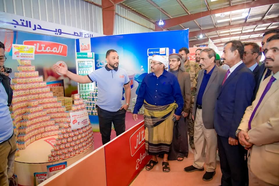 المحافظ بن الوزير يفتتح المعرض الرمضاني الرابع بمحافظة شبوة.