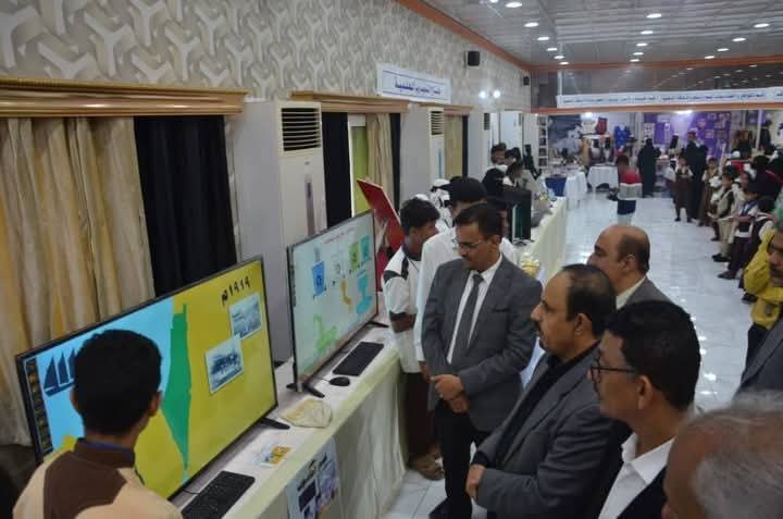 محافظ حضرموت يفتتح معرضًا للوسائل التعليمية والتأهيلية لذوي الهمم بالمكلا