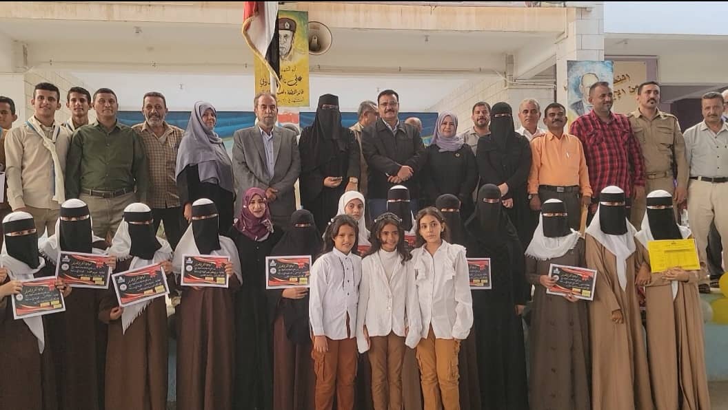 *مدير عام المنصورة يشهد حفل تكريم أوائل طلاب الصم بمجمع خديجة بنت خويلد التعليمي*