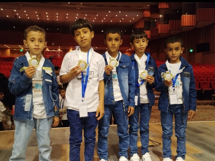 فريق مديرية يافع رصد للحساب الذهني يحرز خمس ميداليات في البطولة العالمية السادسة (أولمبياد ماث كيدز)