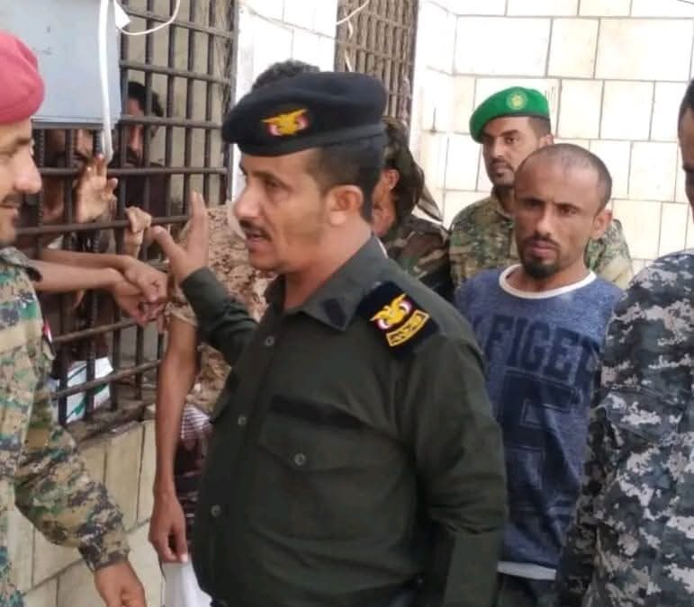 عاجل :إصابة الرائد زهير المحروق القائم بأعمال مدير عام شرطة المرور أبين بطلق ناري في زنجبار واسعافه إلى المستشفى