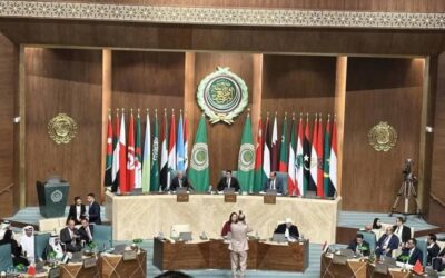 القادة العرب يبدأون بالتوافد على القاهرة لحضور القمة الطارئة