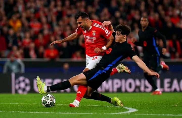 بـ10 لاعبين.. برشلونة يفوز على بنفيكا في ذهاب دوري أبطال أوروبا