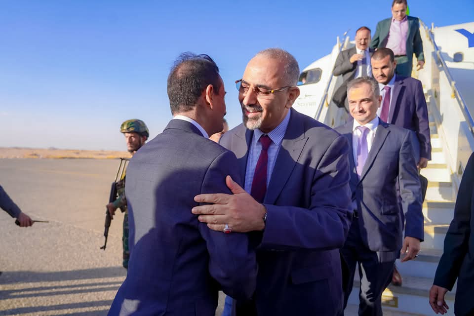 تحركات الرئيس عيدروس تزعجهم!!