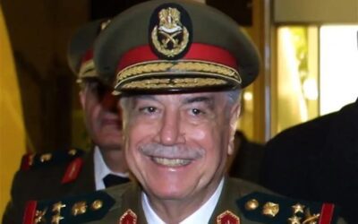 مصطفى طلاس.. وزير الدفاع المرعب الذي أهدى سوريا لبشار الأسد