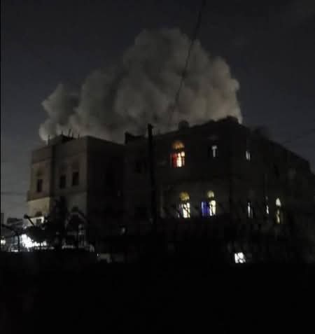 صنعاء.. الحوثيون يتحدثون عن 18 قتيلًا وجريحًا جراء الغارات الأمريكية وتكهنات حول أهدافها
