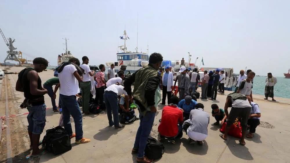 أمن شبوة يتحدث عن ضبط 180 مهاجراً أفريقياً غير شرعي