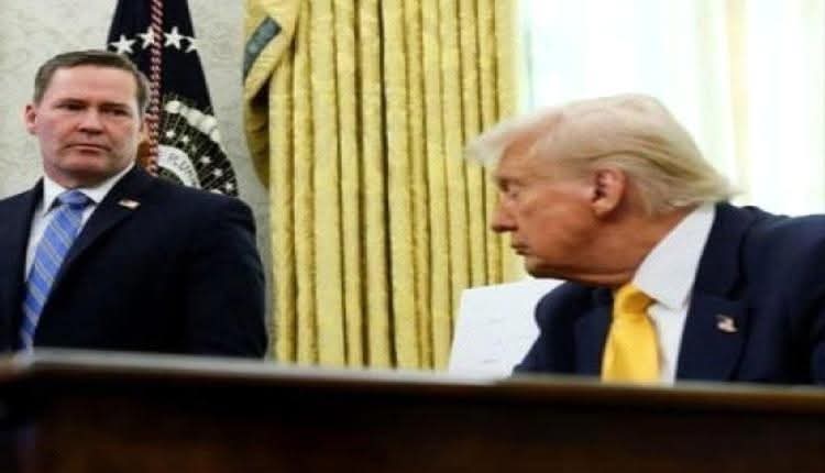 ترامب يحاول تبرئة والتز من “فضيحة سيغنال
