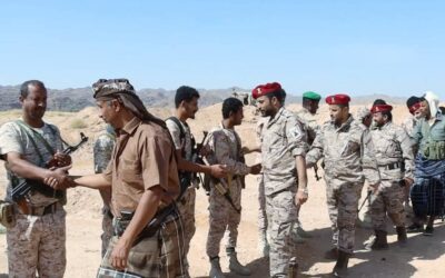 رئيس انتقالي المحفد يتفقد المواقع العسكرية للواء الأول دعم وإسناد ويشيد بجاهزيته القتالية بالمديرية