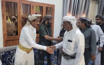 محافظ شبوة يستقبل المهنئين بعيد الفطر المبارك في أجواء تسودها الألفة والتلاحم المجتمعي