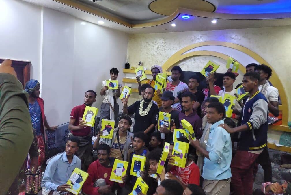 العميد عبدالرحمن الشنيني يكرم فريق النوارس