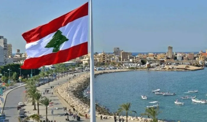 الخارجية اللبنانية تستدعي سفير إيران وتدعوه لالتزام الأعراف الدبلوماسية