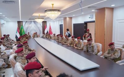 وفد عسكري برئاسة رئيس هيئة العمليات يزور المنطقة العسكرية الخامسة