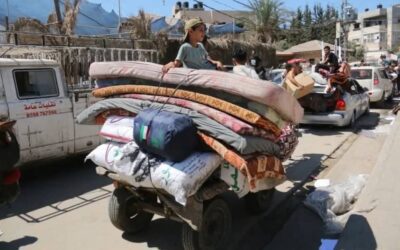 إسرائيل تدك غزة.. وسكان حي الشجاعية يستغيثون إنقاذهم