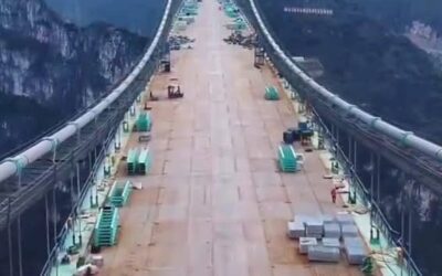 625 متراً فوق الأرض.. الصين تبني أعلى وأطول جسر معلق عالميًا