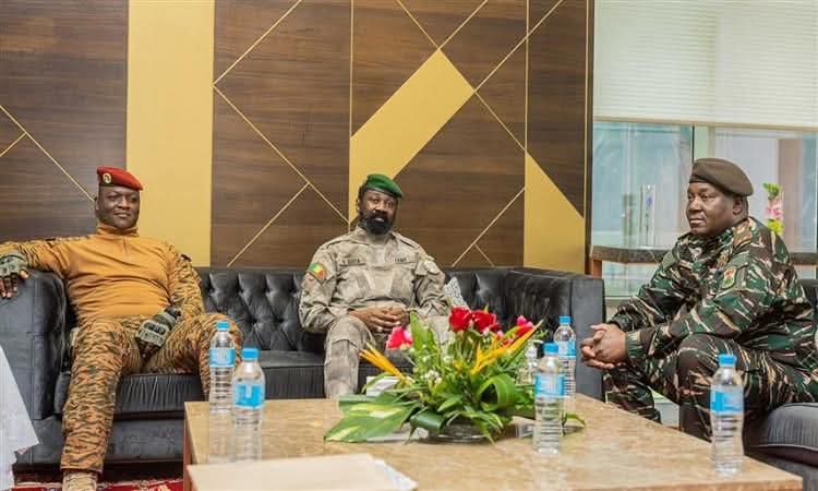دول_الساحل تستدعي سفرائها من الجزائر إحتجاجا على إسقاط مسيرة مالية