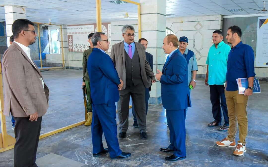 وزير التعليم العالي يزور جامعة عدن للتحضير للمؤتمر الطلابي العلمي الأول