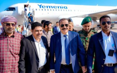 عاجل: اللواء بن بريك نائب رئيس المجلس الانتقالي الجنوبي يصل مدينة المكلا(صور)
