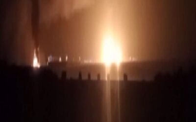 مصادر اعلامية حوثية : 38 قتيلاً واكثر من 100 جريح في غارات الطيران الامريكي بـ الحديدة