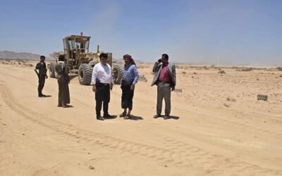 هيئة الأراضي بشبوة تدشّن أعمال الشق والتسوية لمخططات وحدات الجوار الجديدة بمدينة عتق
