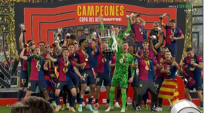 برشلونة يكرس تفوقه على ريال مدريد ويحرز كأس إسبانيا