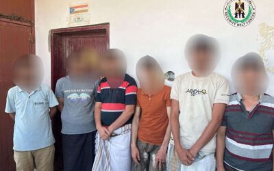 قوات الحزام الأمني بالصبيحة تحبط محاولة تهريب 14 شخصًا من مناطق الحوثيين عبر ساحل رأس العارة