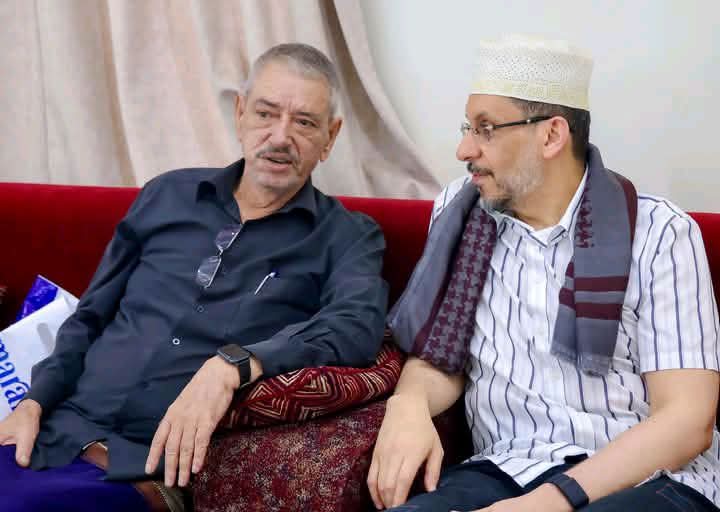 رئيس الوزراء يعزي وكيل وزارة المالية بوفاة والدته