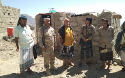 رئيس انتقالي لودر يتفقد المواقع الأمامية لجبهة ثرة ويشيد بالجاهزية القتالية