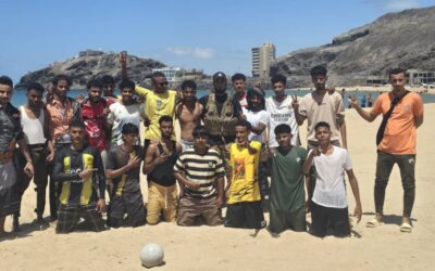 العميد عبدالرحمن الشنيني يشارك فريق شعلة جعار رحلتهم الترفيهية  الى العاصمة عدن