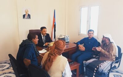 رئيس انتقالي أبين يلتقي مدير مركز أبحاث الكود ويشيد بدور المركز في حماية الرقعة الزراعية من التعديات