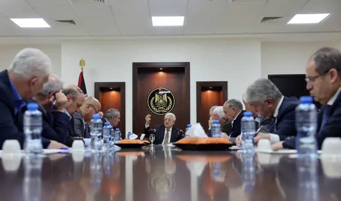 منظمة التحرير الفلسطينية تنتخب حسين الشيخ نائبا لرئيس الدولة