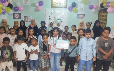 مركز رباط الخير في أبين يُكرِّم الطالبة فاطمة نزار يحيى لحصولها على المركز الأول في مسابقة الحساب الذهني