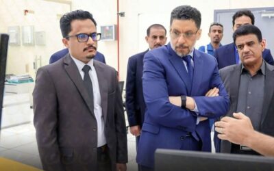رئيس الحكومة  يقر عدد من الإجراءات لمعالجة أزمة كهرباء عدن ويوجه بمحاسبة المسؤولين عن انقطاعها