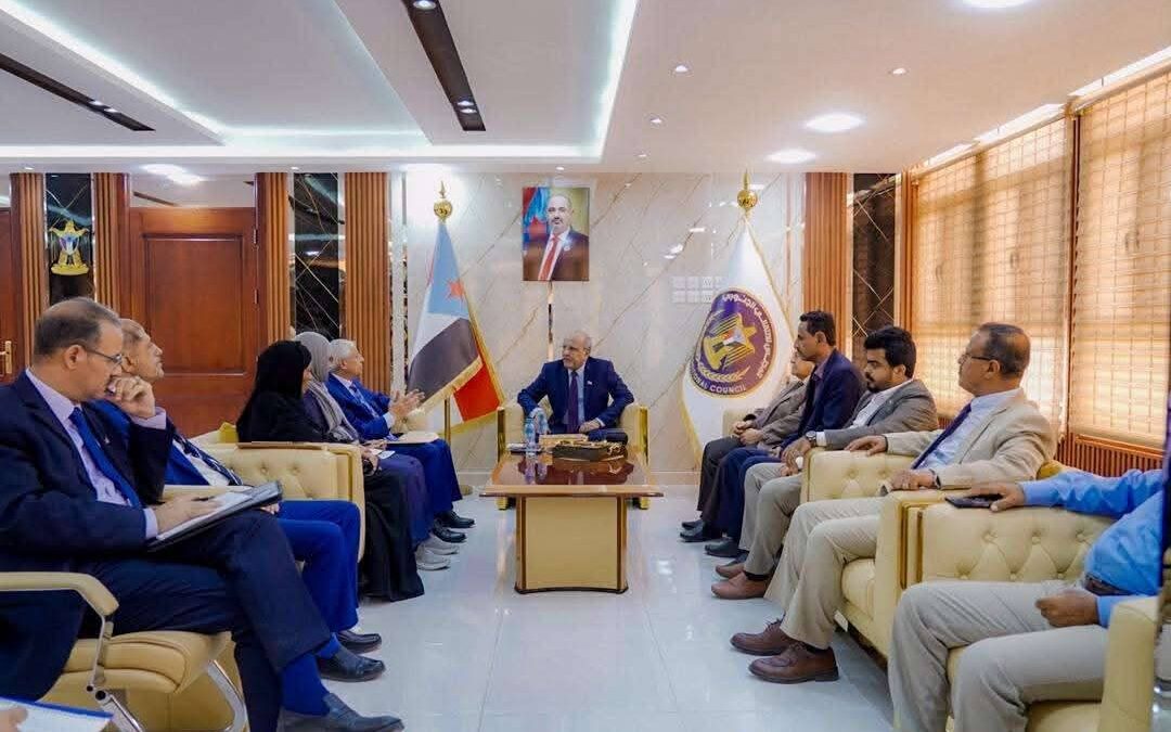 الكثيري يطّلع على سير عمل فريق الحوار الوطني الجنوبي وخططه وبرامجه المستقبلية