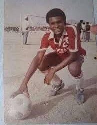 الوزير البكري يعزي في وفاة نجم المنتخبات الوطنية السابق عبدالله مكيش