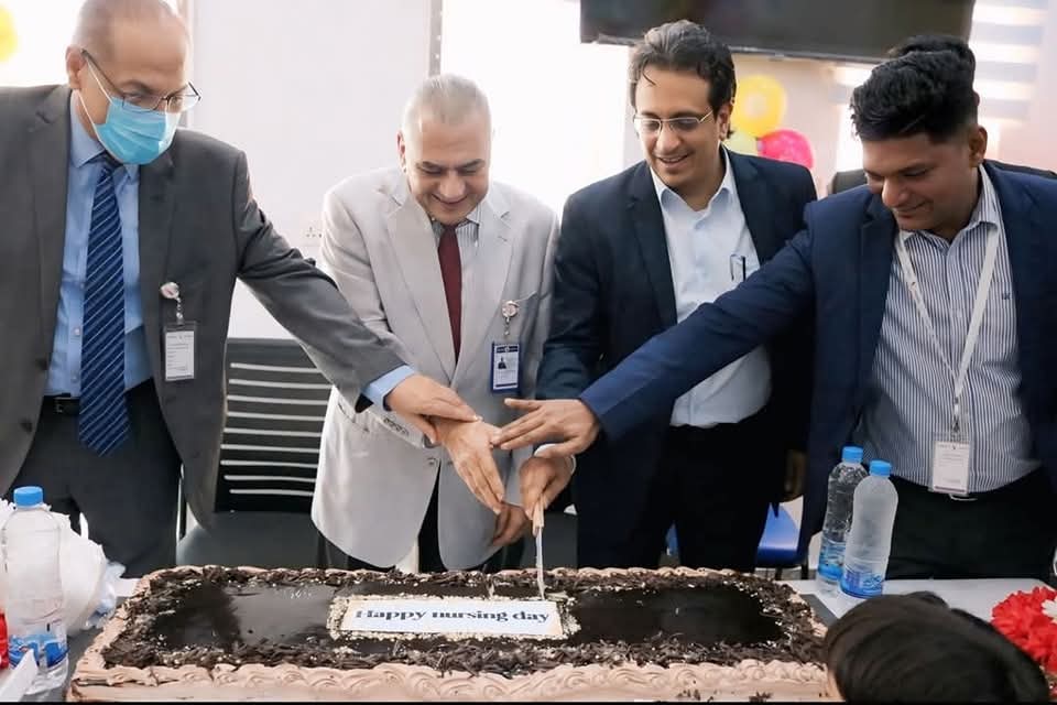 بحضور الوكيل الخليفي الاحتفاء باليوم العالمي للتمريض بهيئة مستشفى الشيخ محمد بن زايد
