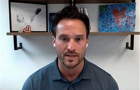 الرئيس التنفيذي لمؤسسة غزة للمساعدات الإنسانية يعلن استقالته