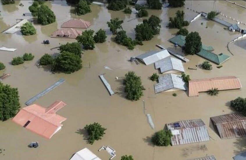 نيجيريا: إرتفاع حصيلة ضحايا الفيضانات إلى 151 و تواصل عمليات البحث