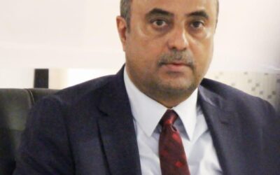الهمداني يهنئ بن بريك بمناسبة تعيينه رئيسًا لمجلس الوزراء