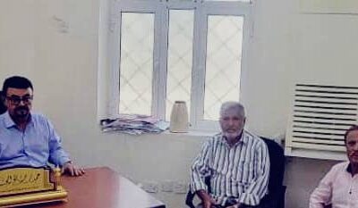 *اللواء جبيران والكعبي يطلعان على سير عمل الهجرة والجوازات خور مكسر …*