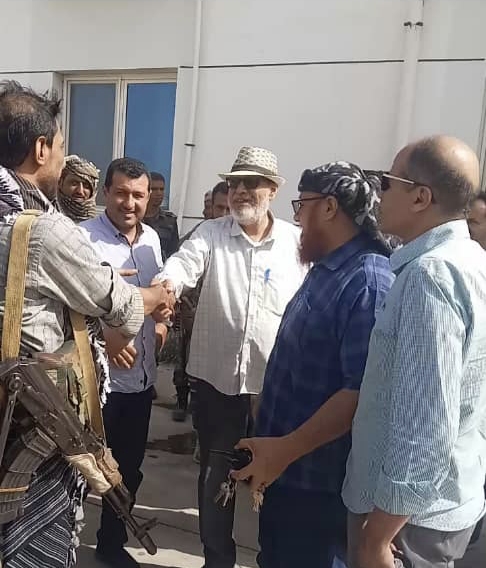 مصدر مسئول في شركة الوحده للأسمنت يشيد بجهود الحملة الأمنية المشتركة في تحرير  مدراء الشركة  المختطفين