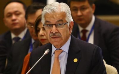 وزير الدفاع الباكستاني: التوتر مع الهند قد يؤدي إلى حرب نووية
