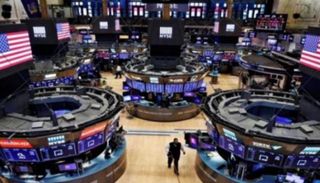 أموال تهرب ونفط يقفز.. الأسواق ترتجف وسط شبح صراع شامل