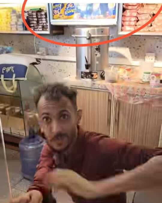 فيديو نشره رئيس البنك الأهلي يتسبب بفصل موظف من عمله في مطار عدن