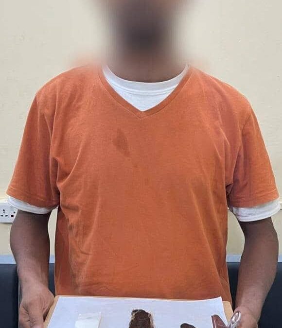 إدارة مكافحة المخدرات بقوات الحزام الأمني تضبط أحد المروجين في مديرية المنصورة