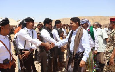 رئيس انتقالي حضرموت يشهد الزواج الجماعي الميسر الأول لعدد 100 عريس وعروس في مديرية يبعث