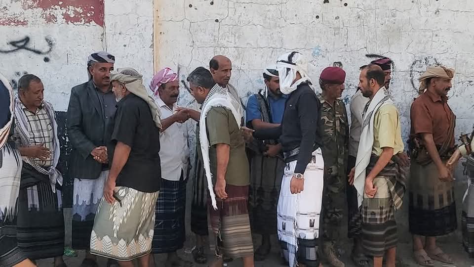 الأمين العام ينقل تعازي السلطة المحلية لرئيس انتقالي شبوة في وفاة شقيقه