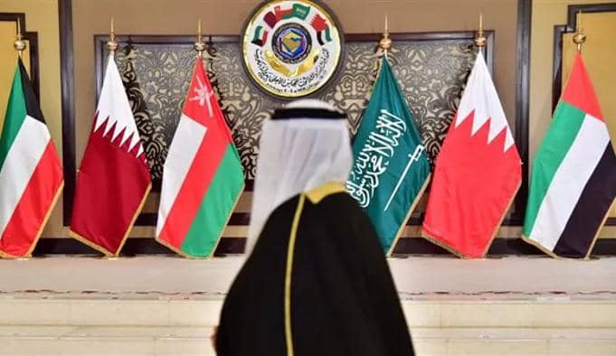 مجلس التعاون الخليجي يحذر من خطورة استهداف المنشآت النووية الإيرانية